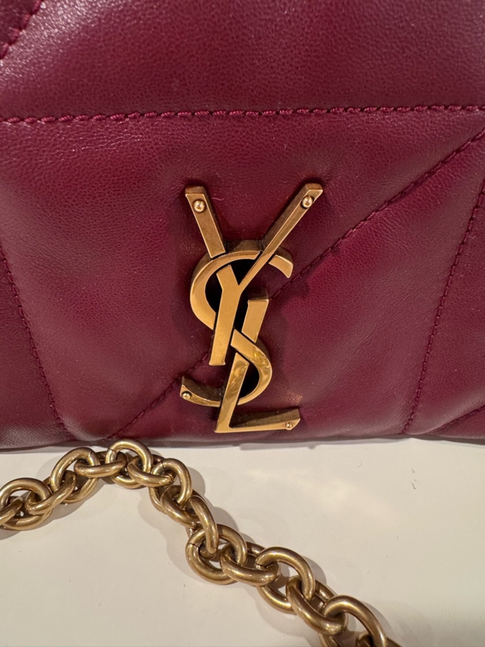 SAINT LAURENT
Medium Jamie Dark Bordeaux Bag - Picture 7 of 12